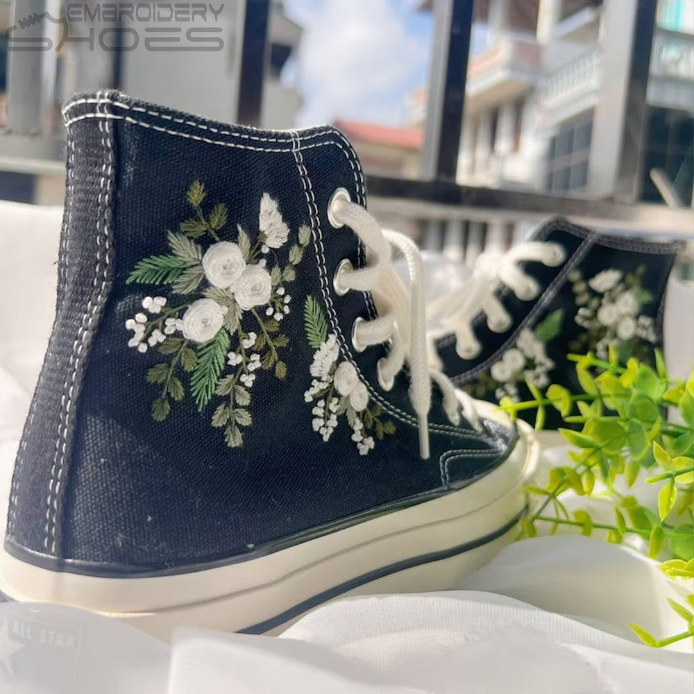 Embroidery Shoes Women's Canvas Shoes, Personalized Shoes, Embroidered Flowers.