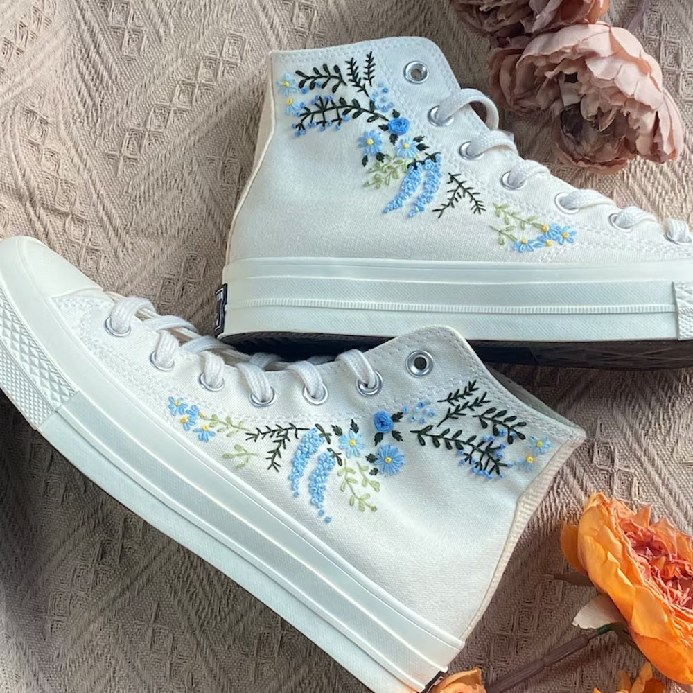 Embroidery Shoes Women's Canvas Shoes, Personalized Shoes, Embroidered Flowers.