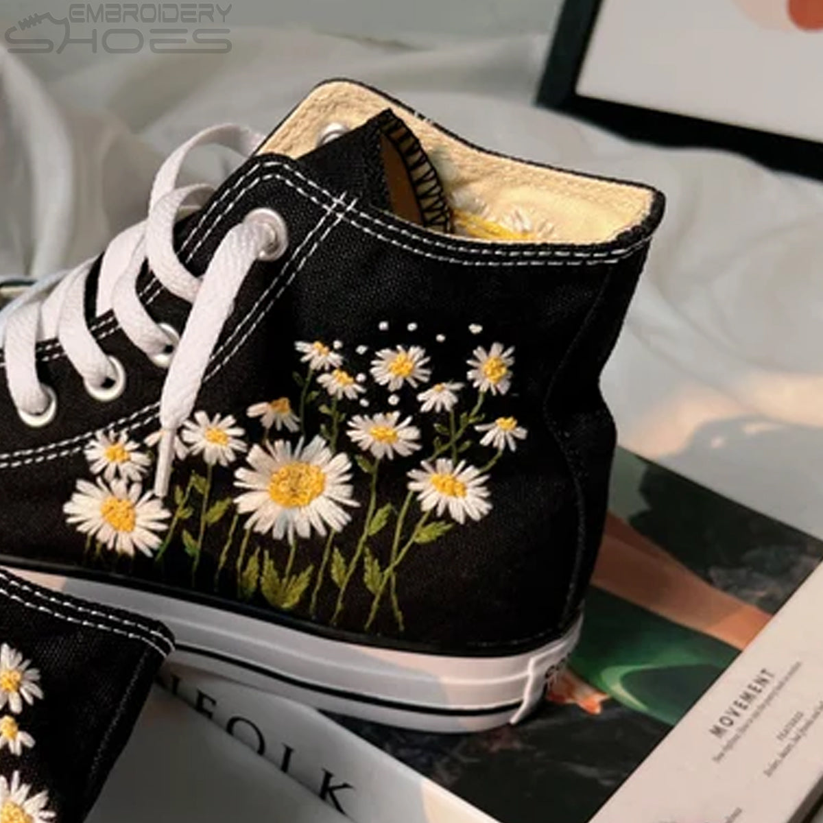 Embroidery Shoes Canvas Shoes, Personalized Shoes, Embroidered Embroidered Sneakers Bright Chrysanthemum Garden.