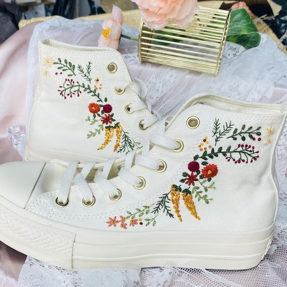 Embroidery Shoes Women's Canvas Shoes, Personalized Shoes, Embroidered Flowers.