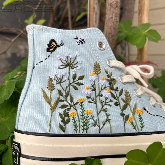 Embroidery Shoes Women's Canvas Shoes, Personalized Shoes, Embroidered Flowers.