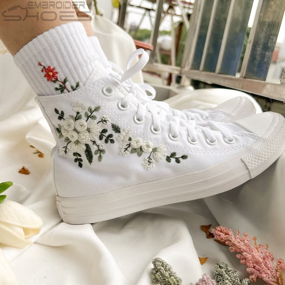 Embroidery Shoes Women's Canvas Shoes, Personalized Shoes, Embroidered Flowers, Wedding Embroidered Shoes.