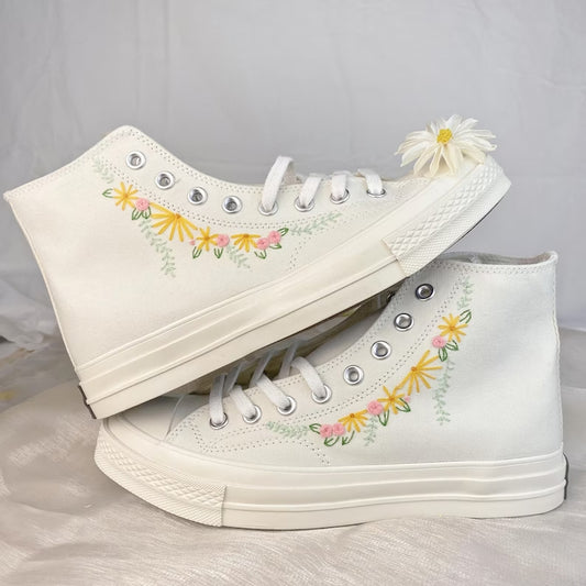 EShoes Women's Canvas Shoes, Personalized Shoes, Embroidered Flowers.