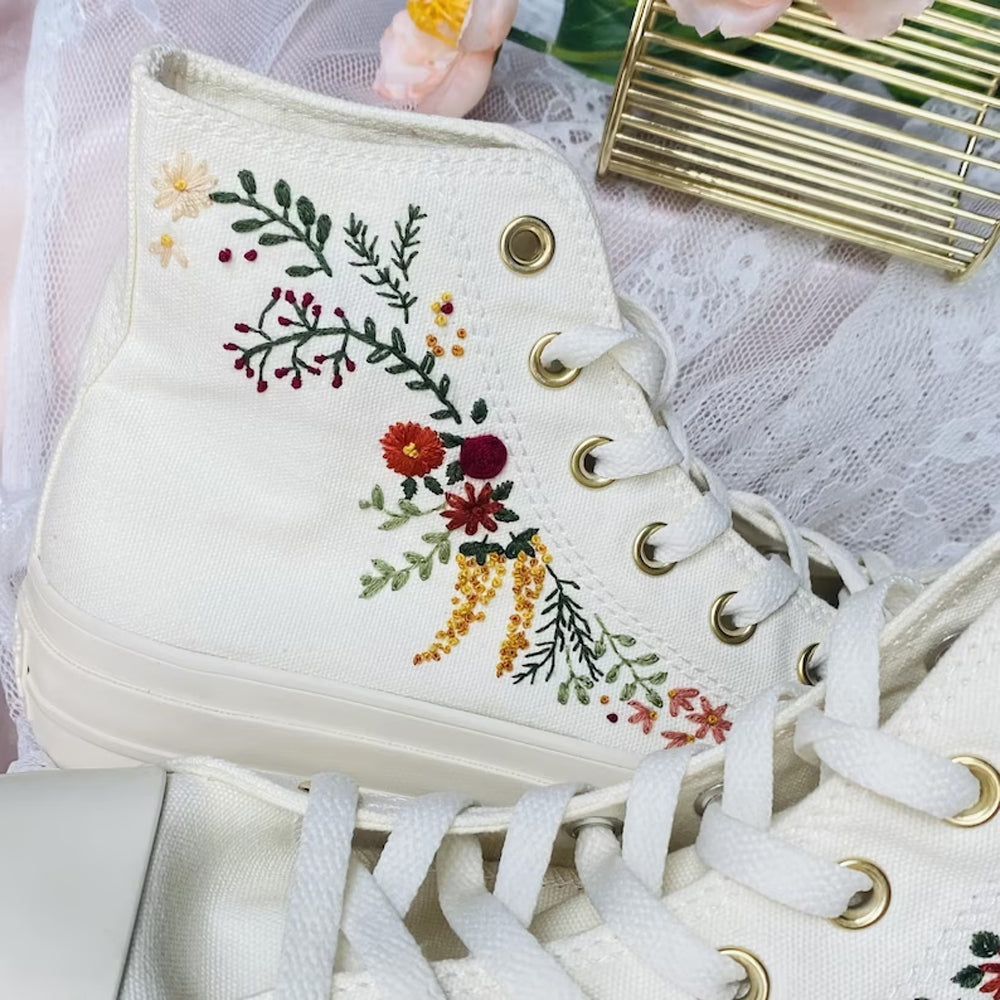 Embroidery Shoes Women's Canvas Shoes, Personalized Shoes, Embroidered Flowers.