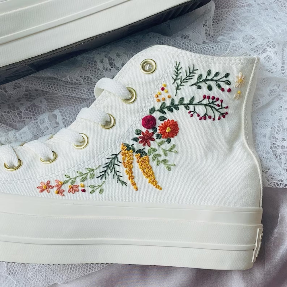 Embroidery Shoes Women's Canvas Shoes, Personalized Shoes, Embroidered Flowers.