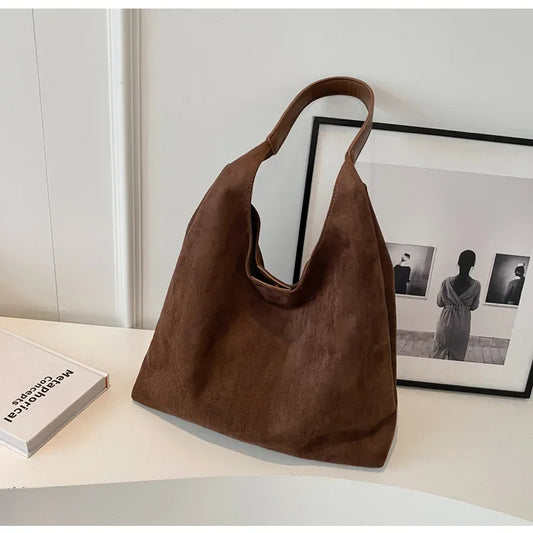 Elara Glow Vintage Suede Shoulder Bag – Large Capacity Retro Handbag for Autumn & Winter.200325.
