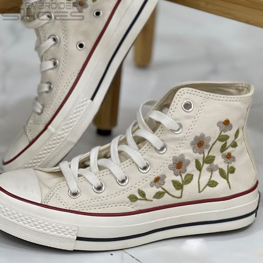 Embroidery Shoes Women's Canvas Shoes, Personalized Shoes, Embroidered Flowers, Wedding Shoes.