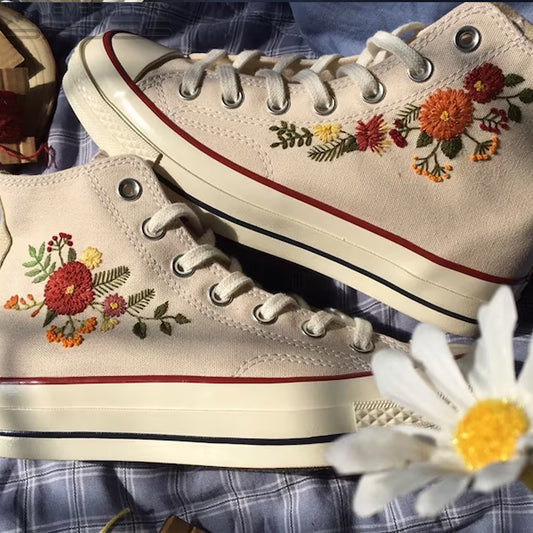 Embroidery Shoes Women's Canvas Shoes, Personalized Shoes, Embroidered Flowers, Wedding Embroidered Shoes.